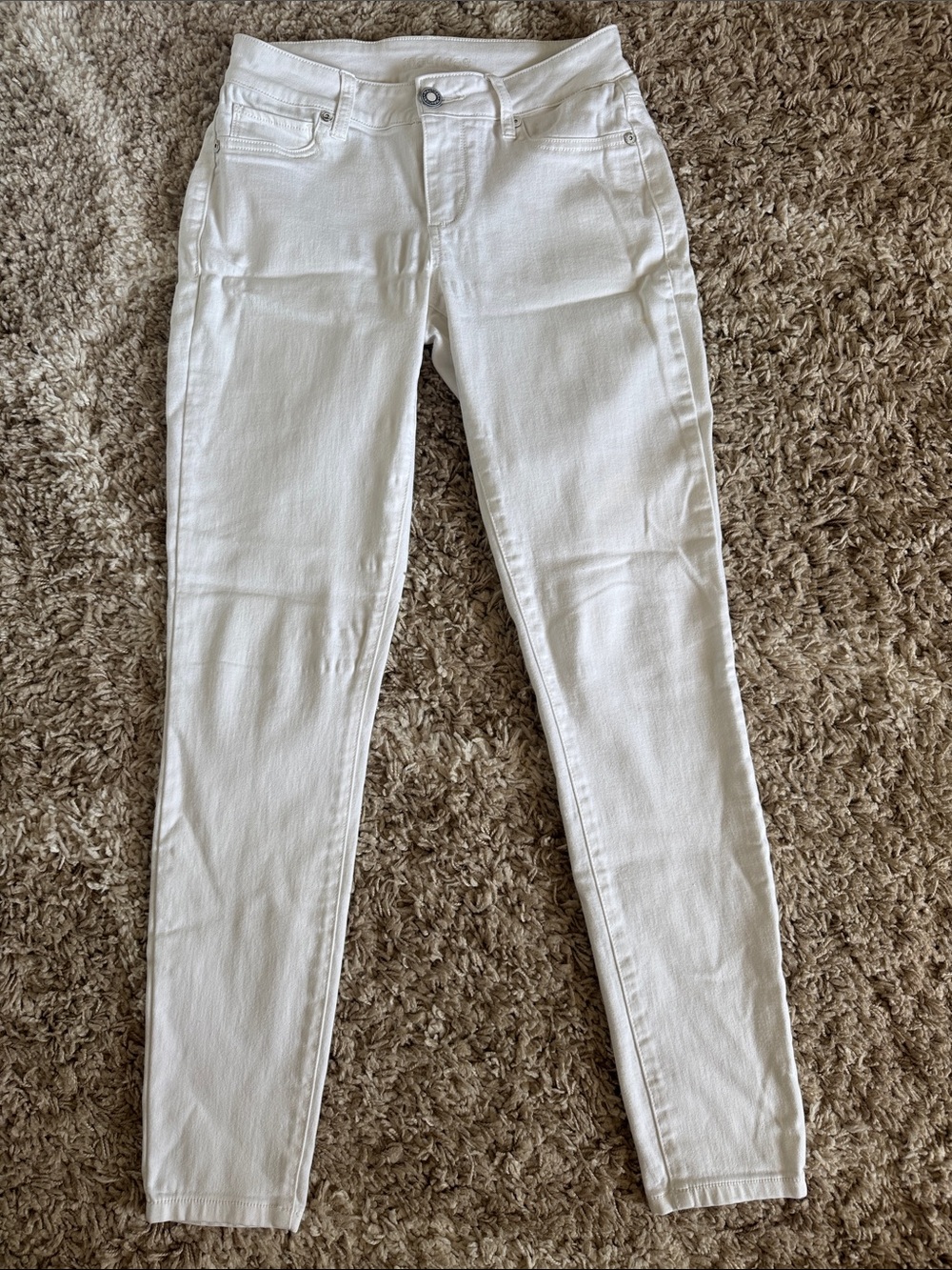 Slim White Skinny Jeggings for Women - Clean Everyday Style
